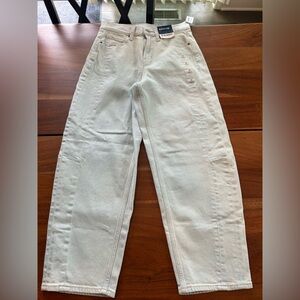 Old Navy Light Blue Barrel Leg Jeans NWT size 0